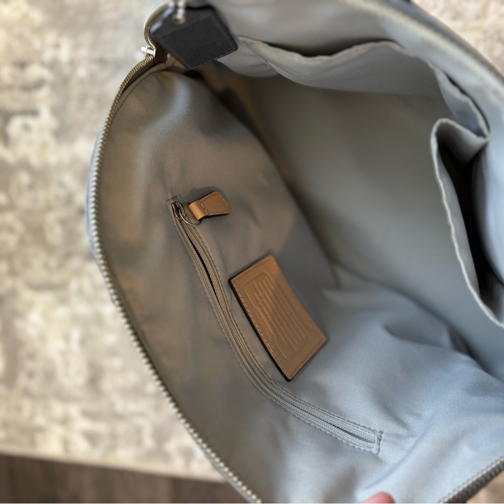 Coach Silver Bag - Picture 5 of 5